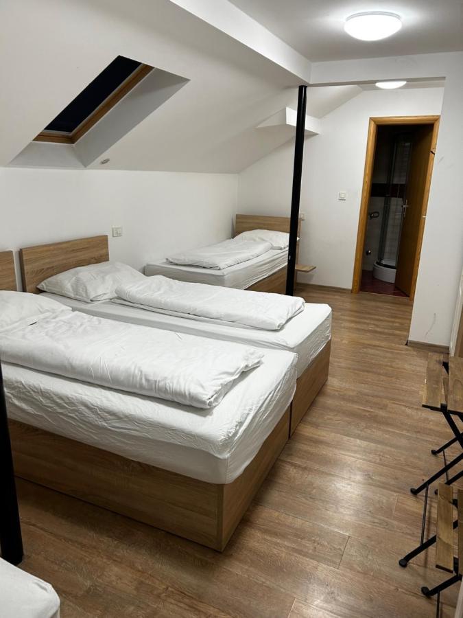 Sobe Zimmer Frei Pozega Zewnętrze zdjęcie