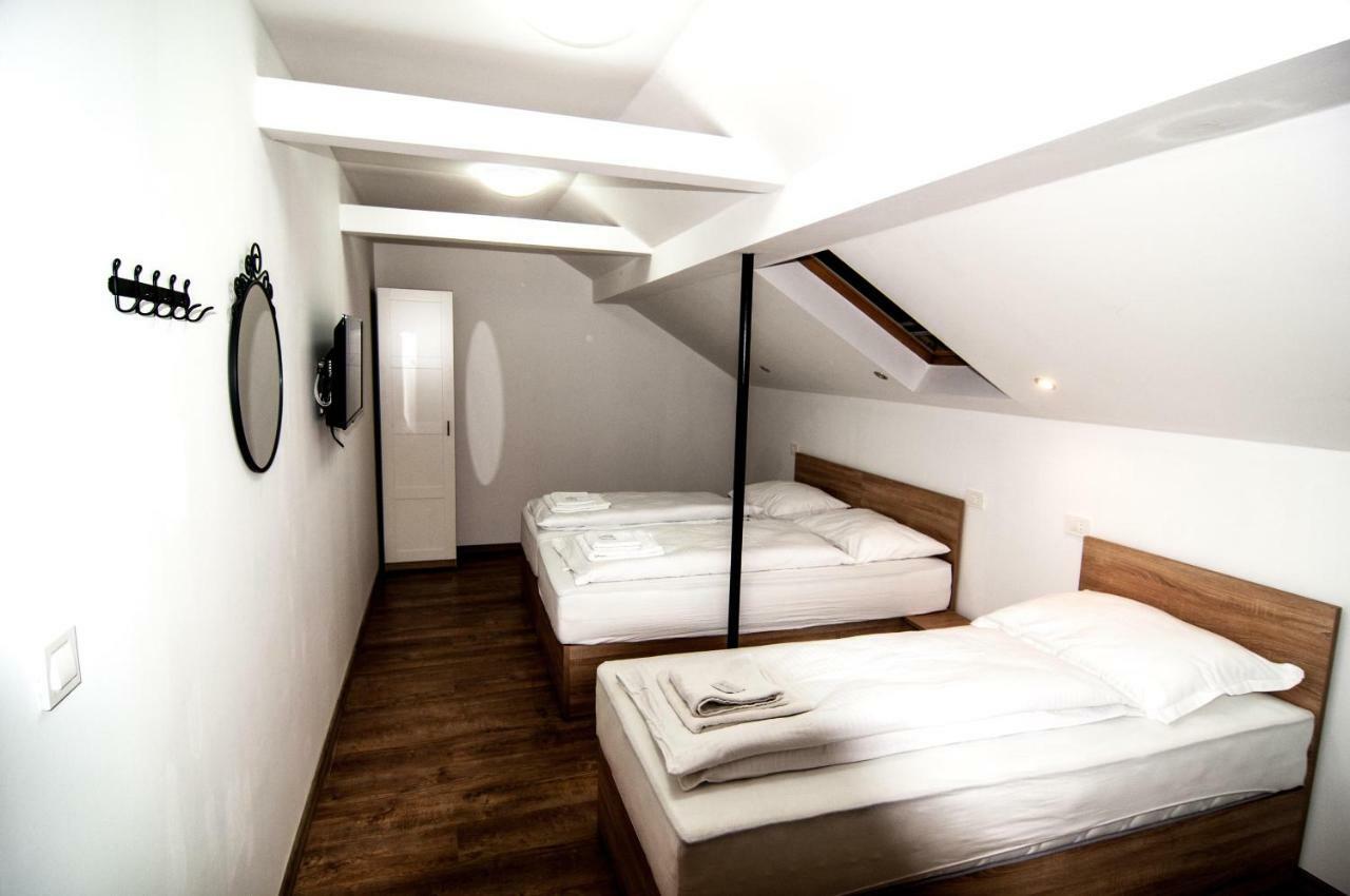 Sobe Zimmer Frei Pozega Zewnętrze zdjęcie